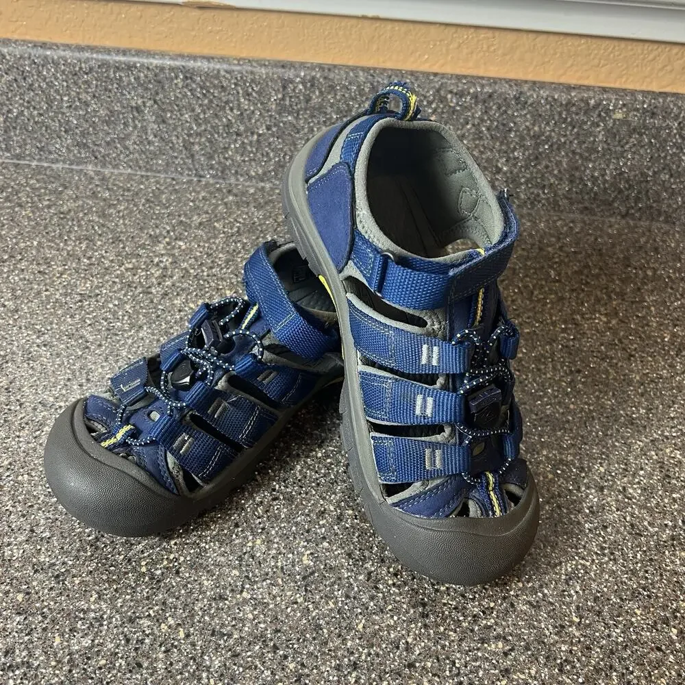 Keen Newport H2 Sandals Kids Size 4 Summer Comfort Outdoor Navy Blue Waterproof